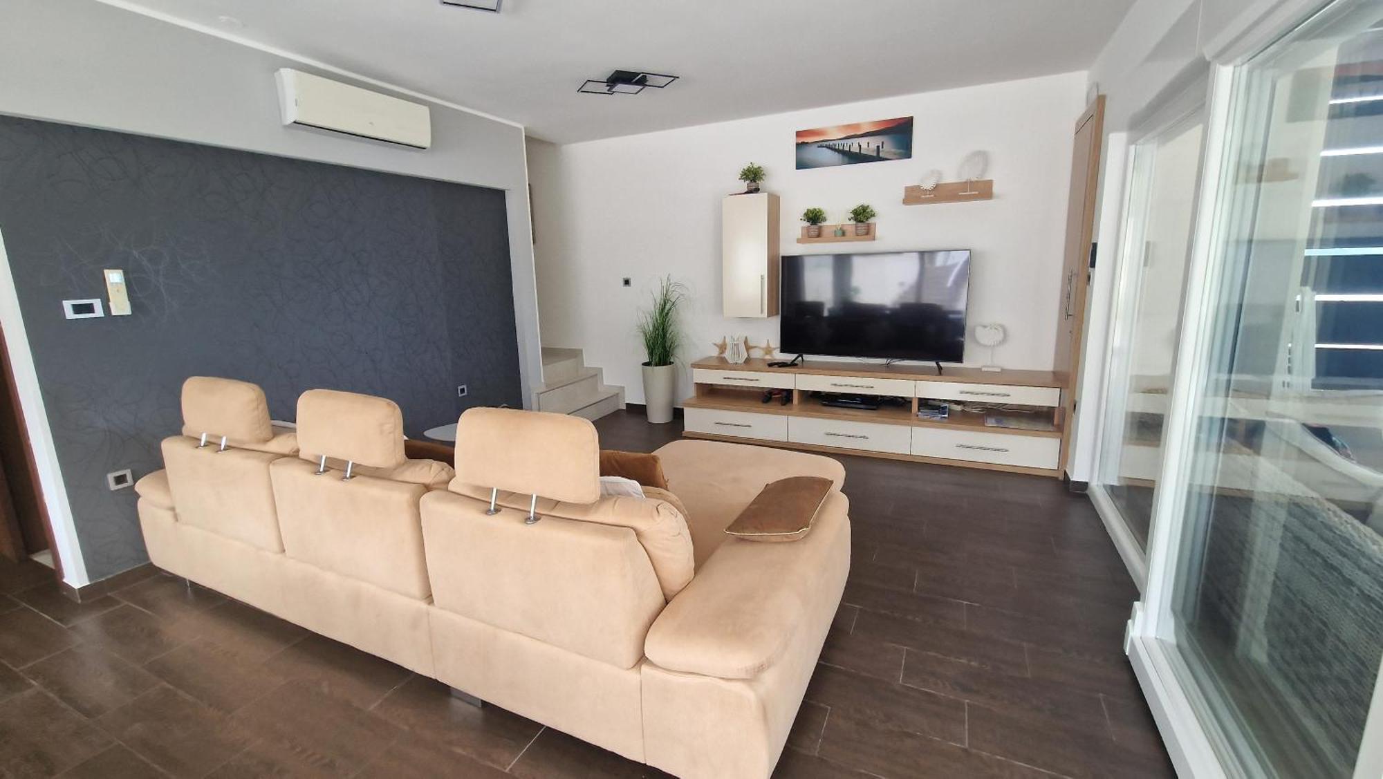 Villa Gina Sevid ภายนอก รูปภาพ