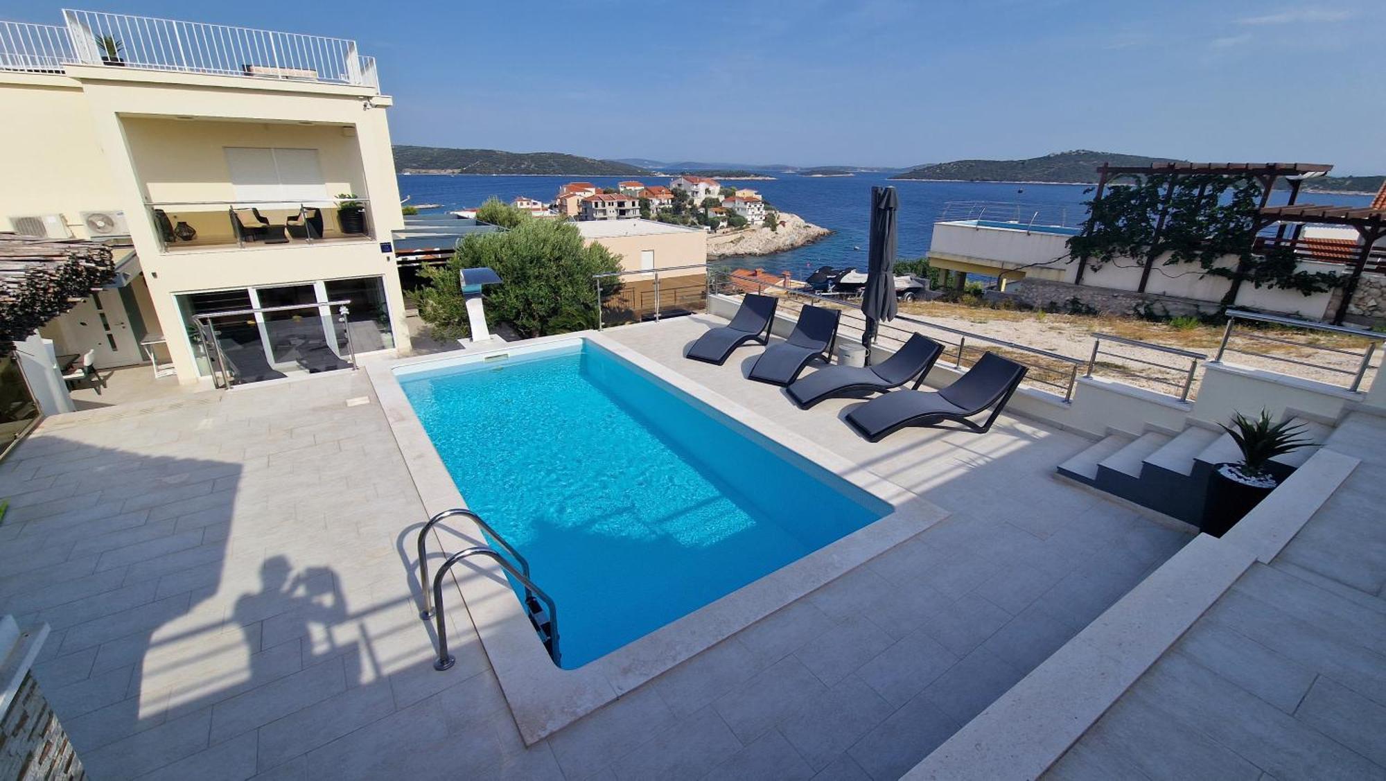 Villa Gina Sevid ภายนอก รูปภาพ